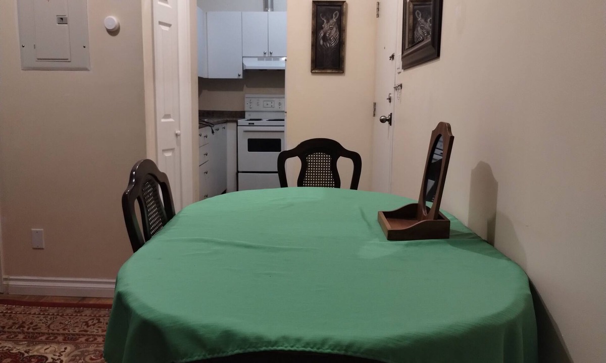 Durham Region Apartment | 1 BEDROOM apartment bright and peaceful, for a pleasant stay.