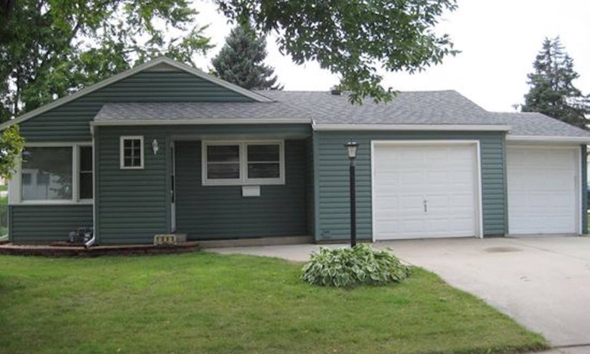 Rochester House | 1 mi. from Mayo Clinic; Cozy, Clean