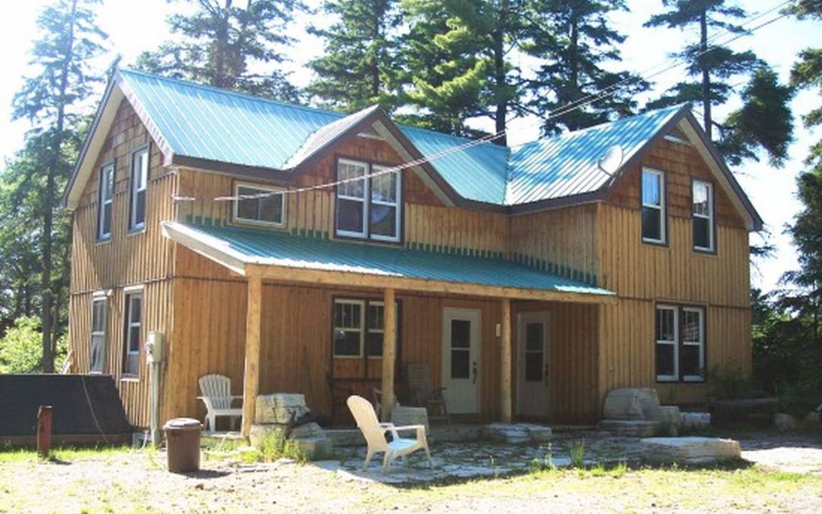 Manitoulin District House | 149 m² House ∙ 4 bedrooms ∙ 10 guests
