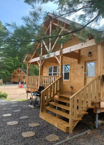Seguin House | 2 Bedroom Beach Side Cottage On Muskoka Shores