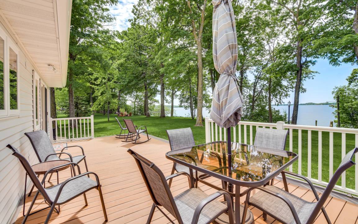 Detroit Lakes House | 227 m² House ∙ 4 bedrooms ∙ 12 guests