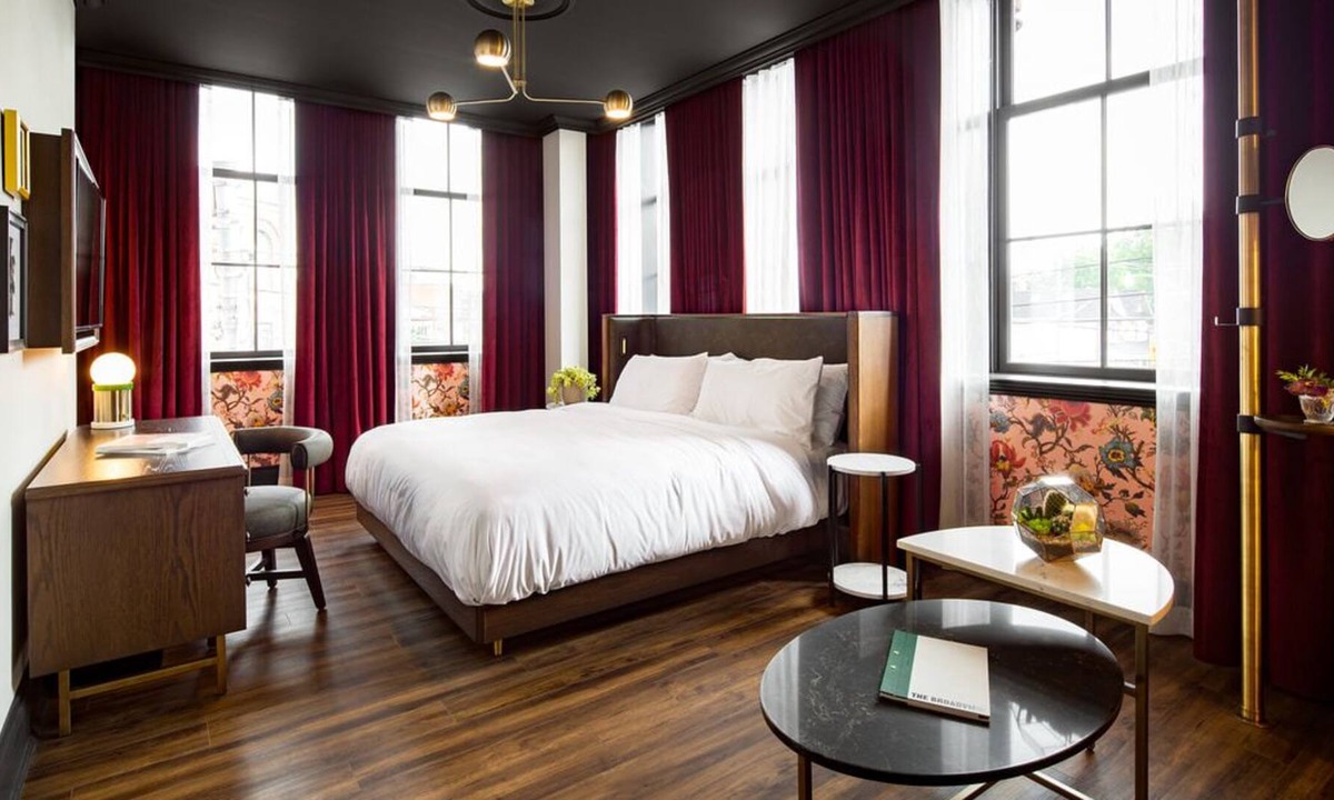 Riverside House | 3 Great Units for Groups, Minutes to St. Lawrence Market and Hockey Hall of Fame