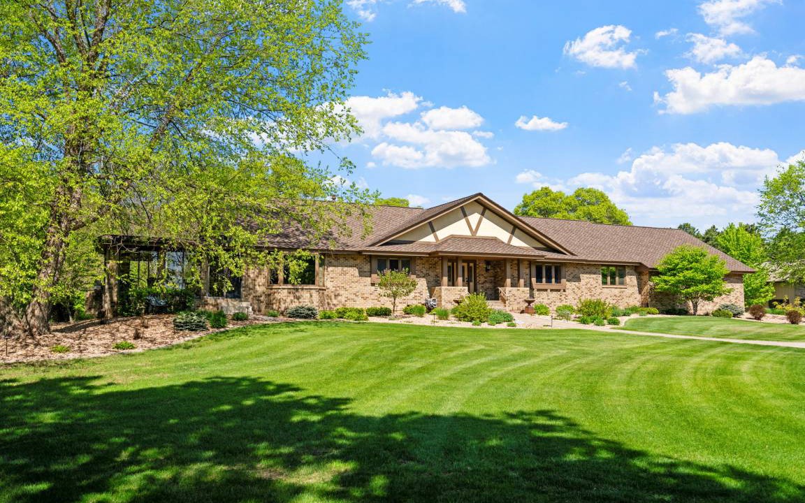 Sauk Rapids House | 326 m² House ∙ 4 bedrooms ∙ 19 guests