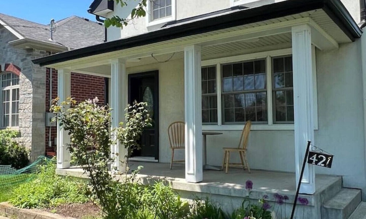 Mineola House | 3BD Home minutes 2 Port Credit & Waterfront trails