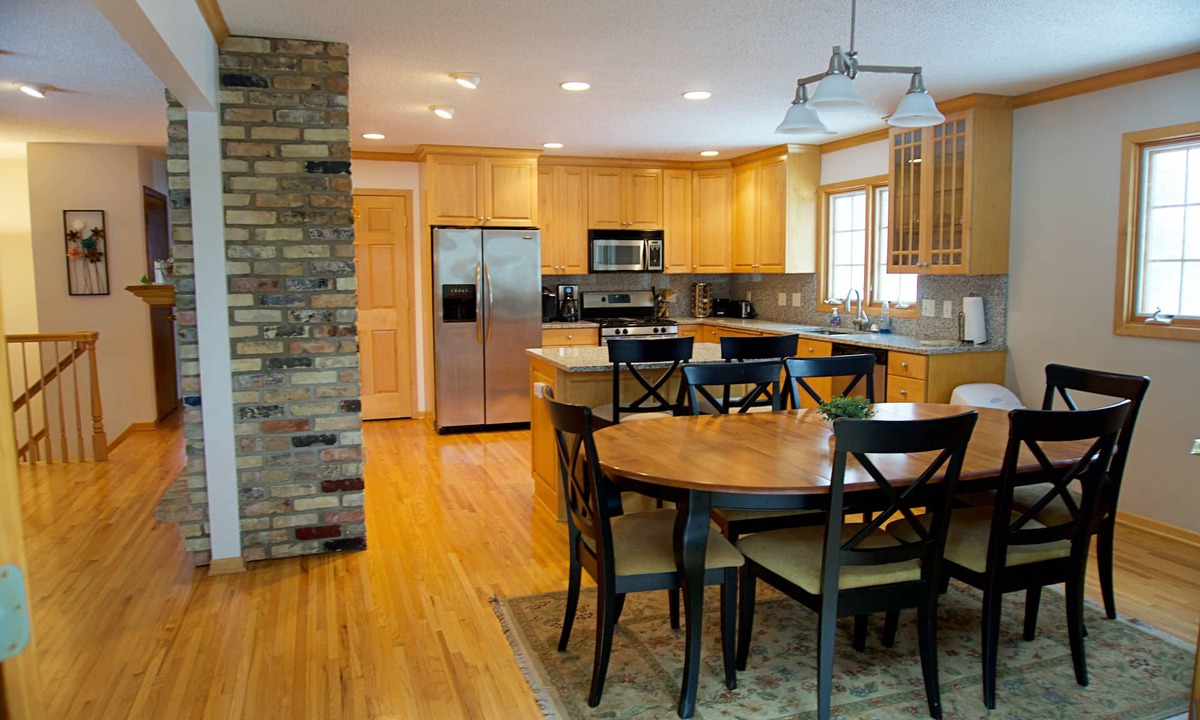 Fridley House | 5 bdrm house w/HOT TUB across from Moore Lake Park