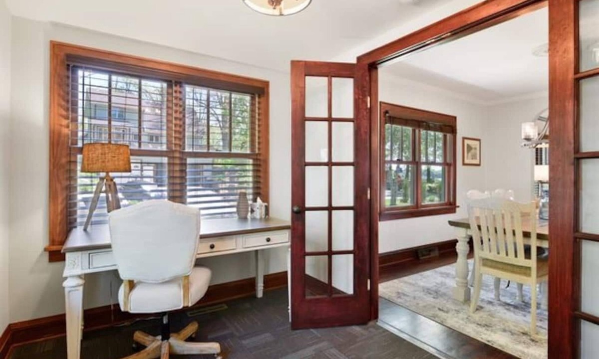 Wayzata House | 50 step to the Heart of Wayzata