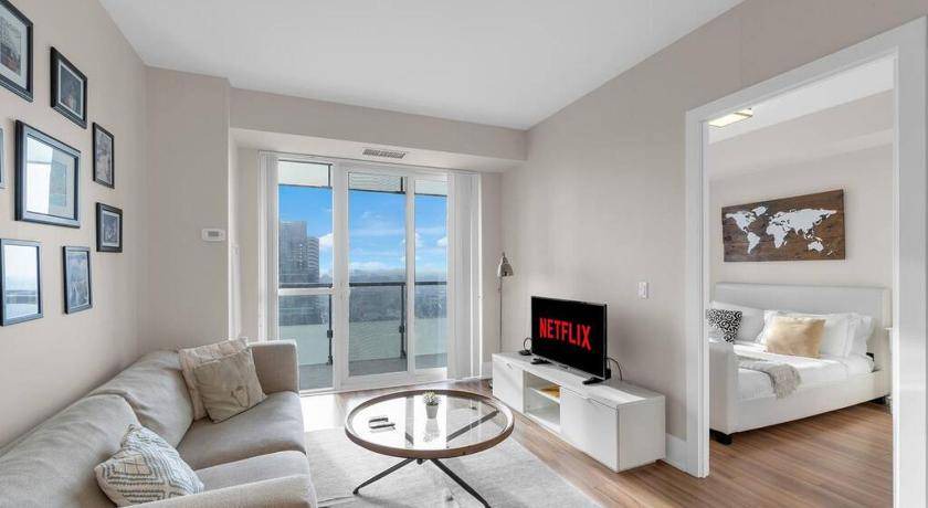 Toronto Entertainment District Apartment | 56 m² Apartment ∙ 1 bedroom ∙ 4 guests