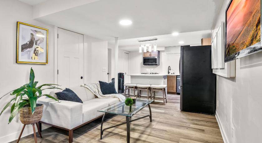 Southwest Minneapolis Apartment | 84 m² Apartment ∙ 2 bedrooms ∙ 3 guests
