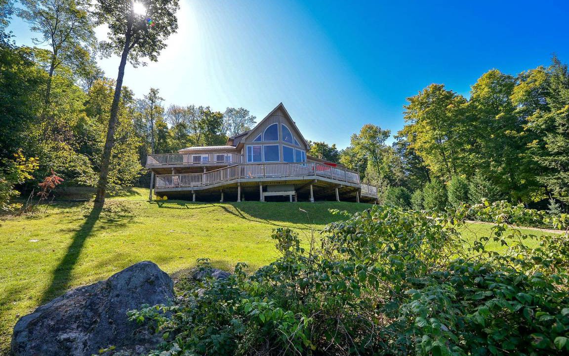 Arden Other | Accommodation ∙ 1 bedroom ∙ 12 guests