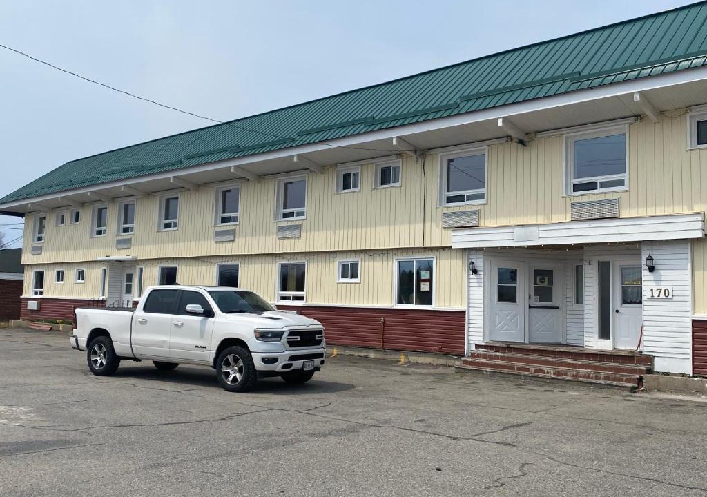 Algoma District Hotel | Alpha Inn