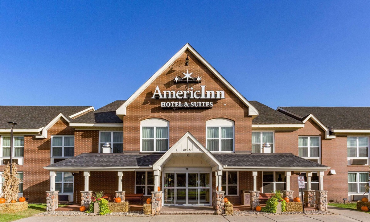 Burnsville Hotel | AmericInn by Wyndham Burnsville
