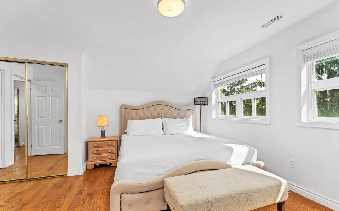 Burlington Apartment | Apartment ∙ 2 bedrooms ∙ 4 guests