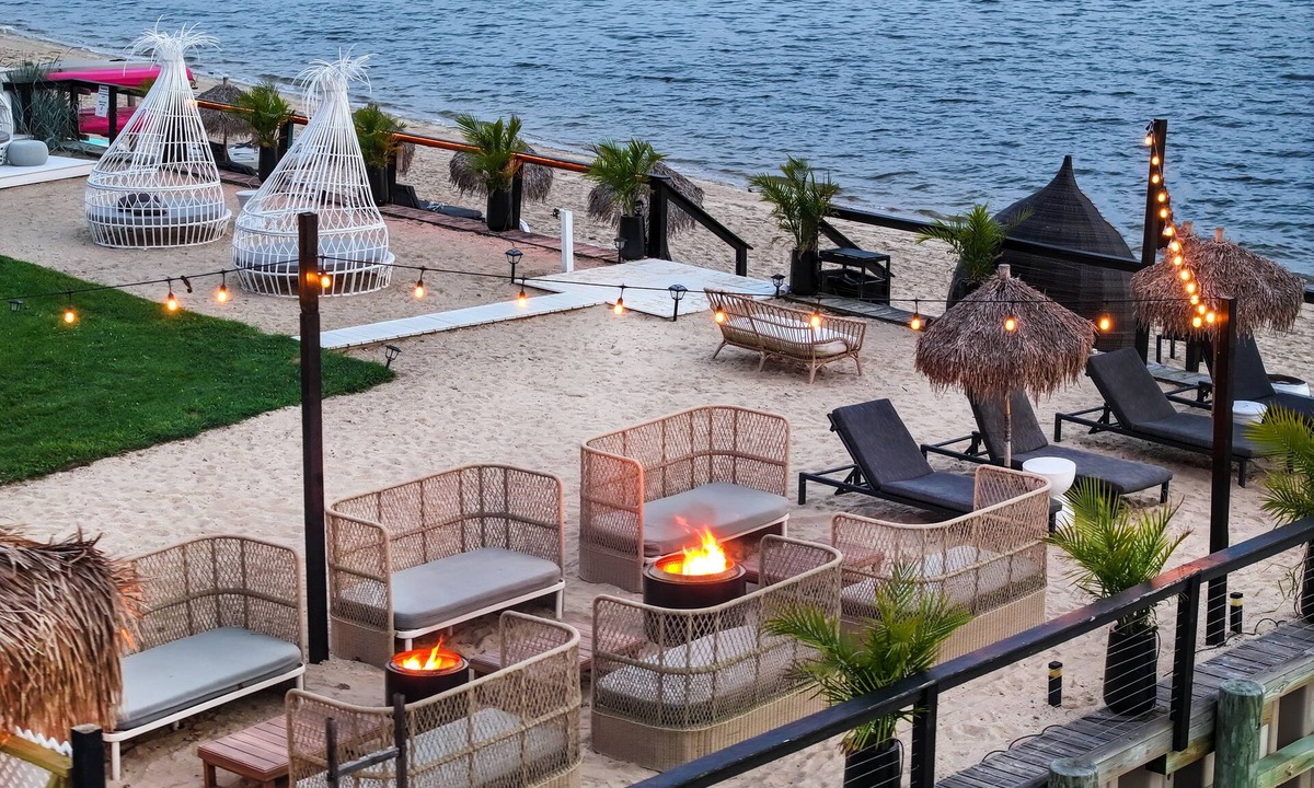 Aquebogue Hotel | Aqua by American Beech - Adults Only