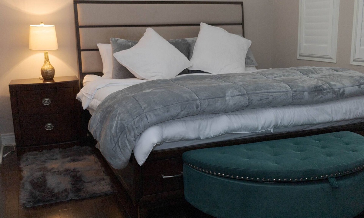 Brampton House | AWESOME MAIN HOUSE/BASEMENT IS SEPARATE SUITE