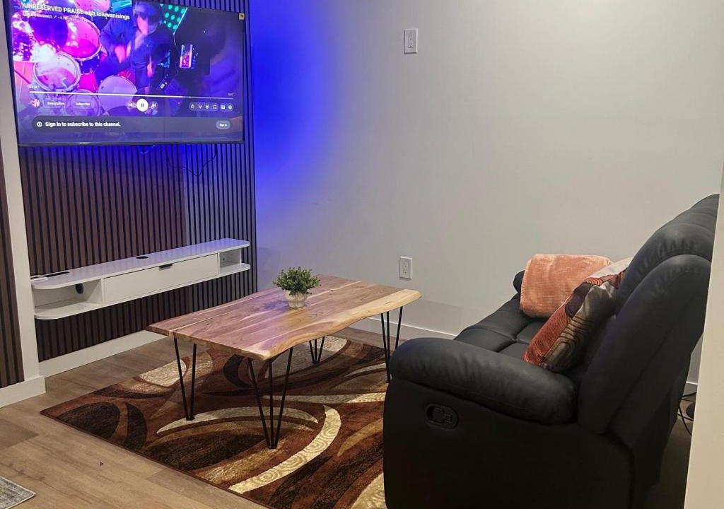 Winnipeg House | AYBAM's House