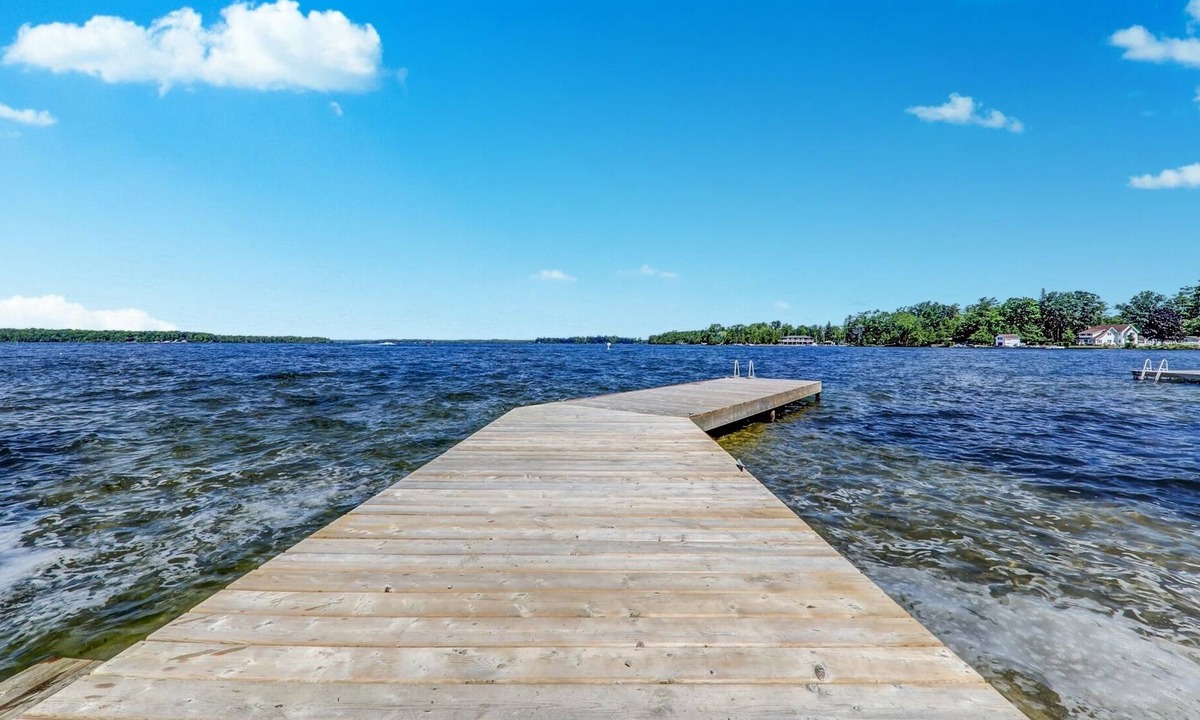 Rosedale Cottage | balsam lake waterfront 5 br cottage