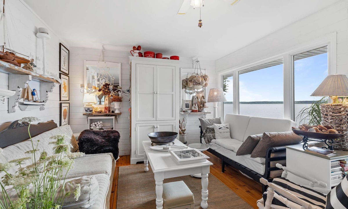 Corran Ban House | Bayside Breeze