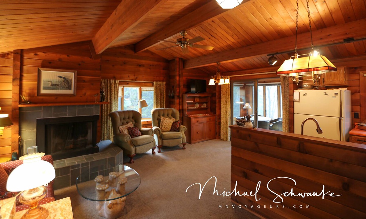 Crane Lake Cabin | Bayside Cedar Cabin & Bunkhouse