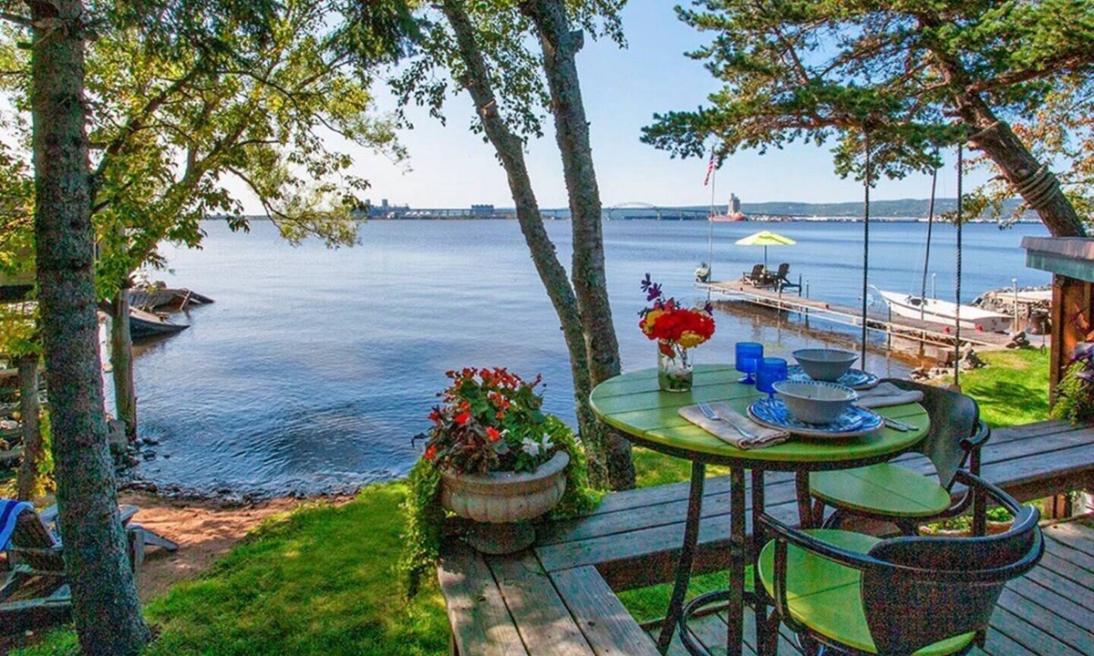Park Point House | Bayview Cottage – Lakeside Getaway with Dock, Beach Access & Near Canal Park