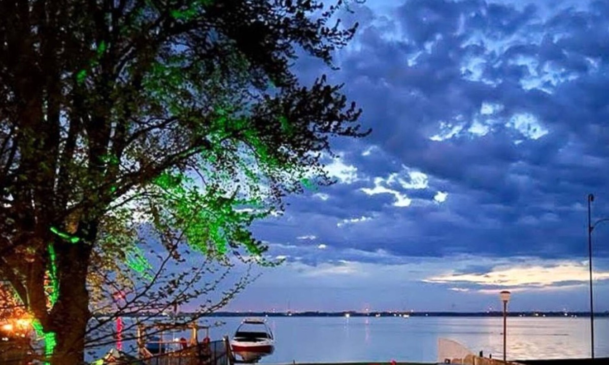 Harwich House | Beach Vibes - Three Bedroom Cottage, Sleeps 5