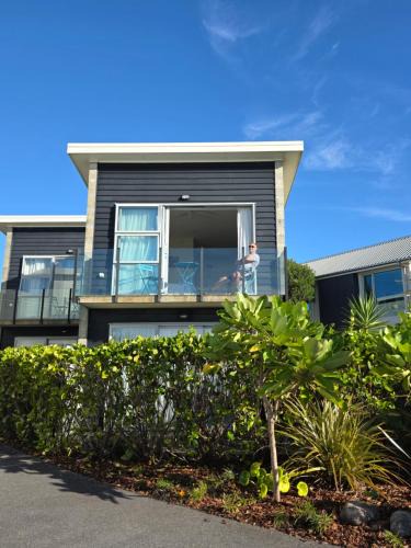 Westport Apartment | Beachside Studio Apartment with a View - Unit 2