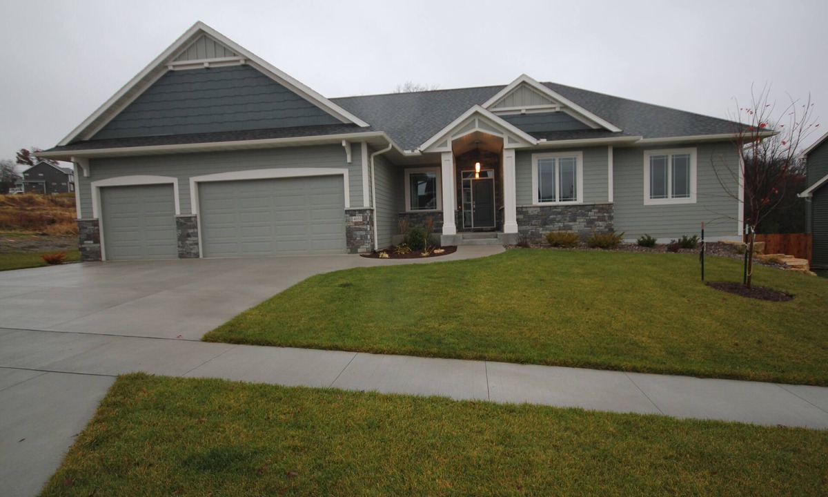 Rochester House | Beautiful Luxury Custom Home