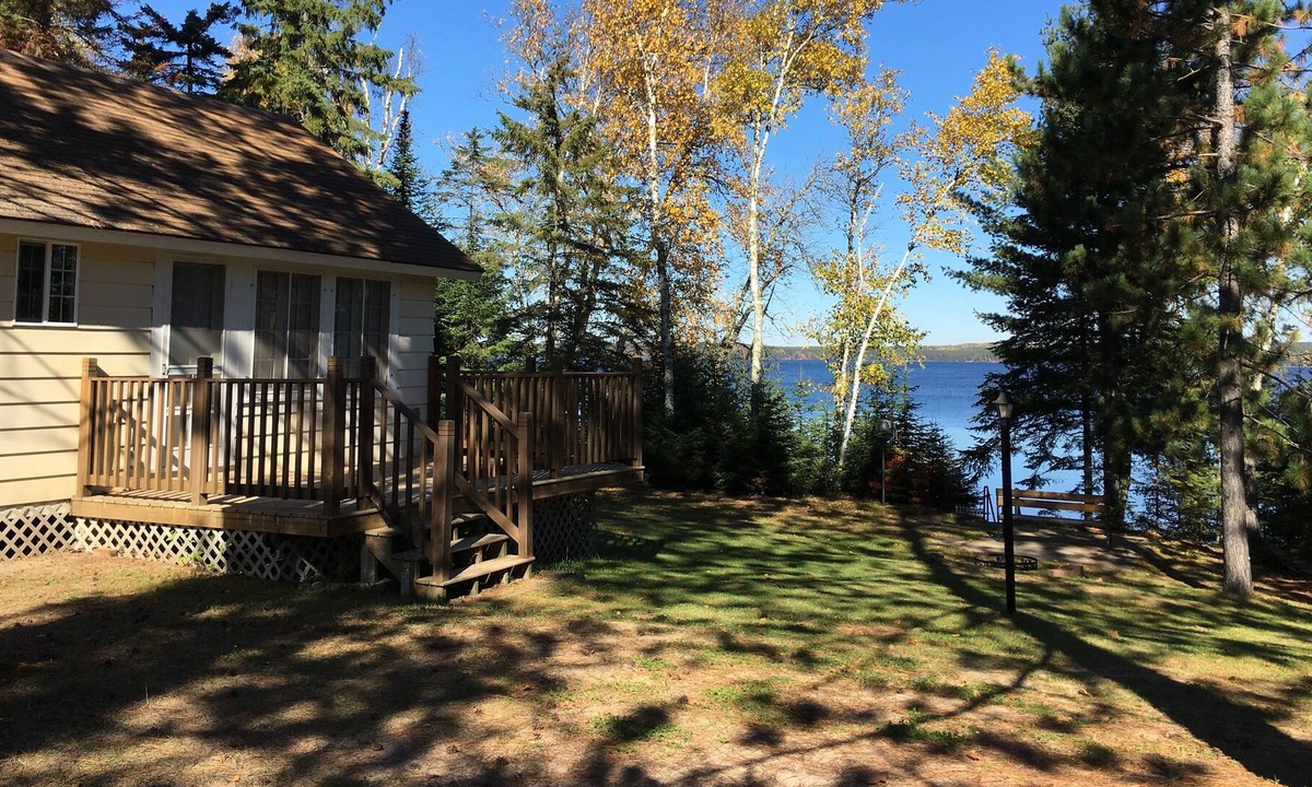 Side Lake Cabin | Beautifully Remodeled Cabin on Big Sturgeon Lake in Side Lake, Mn.
