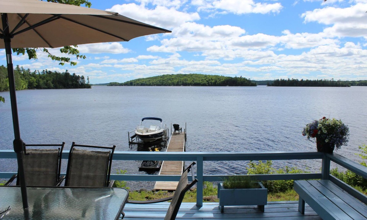 Havelock-Belmont-Methuen Cottage | Belmont Paradise on Belmont Lake