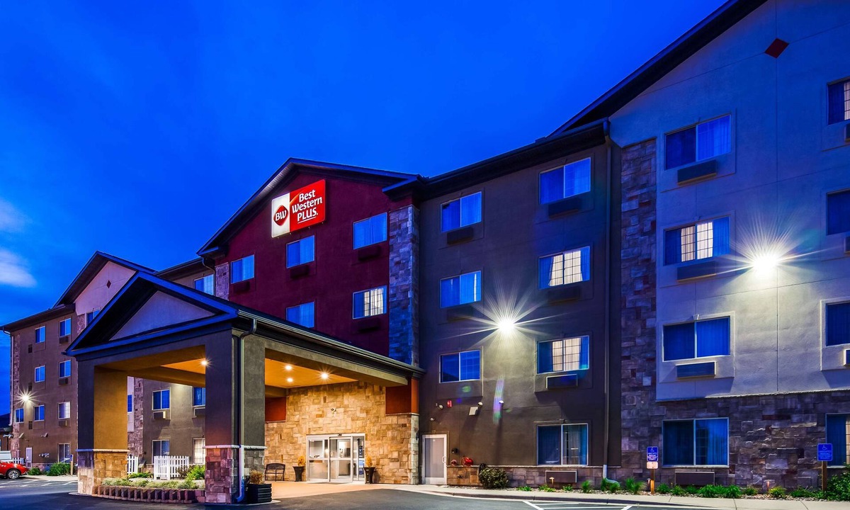 Blaine Hotel | Best Western Plus Blaine at the National Sports Center