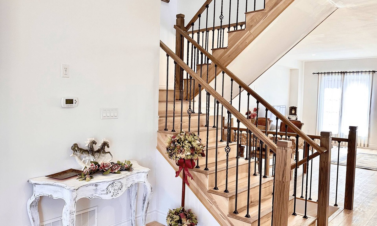 Port Colborne Apartment | BIG Vacation Home Near the Beaches-house 10 guests