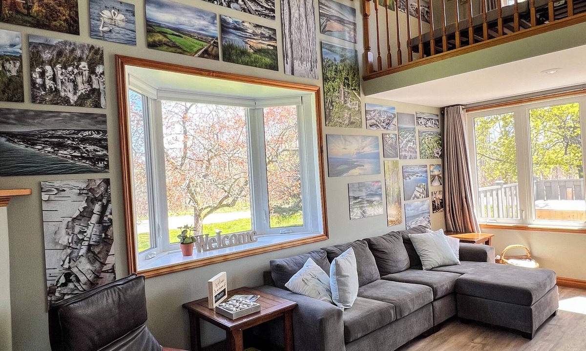 Collingwood House | Blue Mountain Gallery Getaway