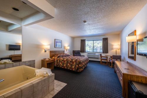 Boulder Junction Apartment | Boulder Junction Motor Lodge