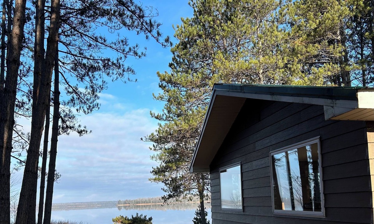 Melrude Cabin | Boulder Lake Cottage