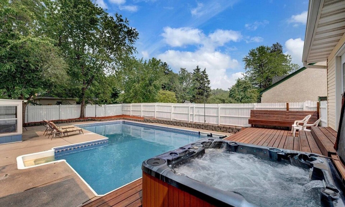 Brooklyn Center House | Brookstone Bliss - Hot tub, Pool, Games and more