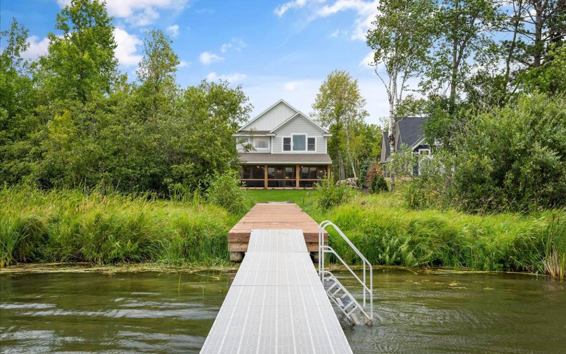Crosslake Cabin | Cabin ∙ 4 bedrooms ∙ 12 guests