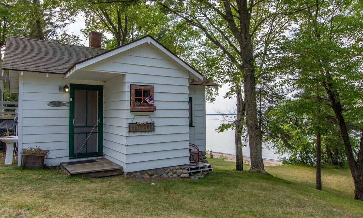 Longville Cabin | Cabin 6, Lien's Resort, Leech Lake, Fishing, Swimming, Boating
