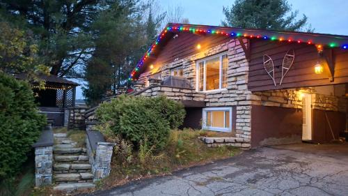 Sainte-Lucie-des-Laurentides Ski Chalet | Charmant Chalet HUOT à Sainte-Lucie des-Laurentides