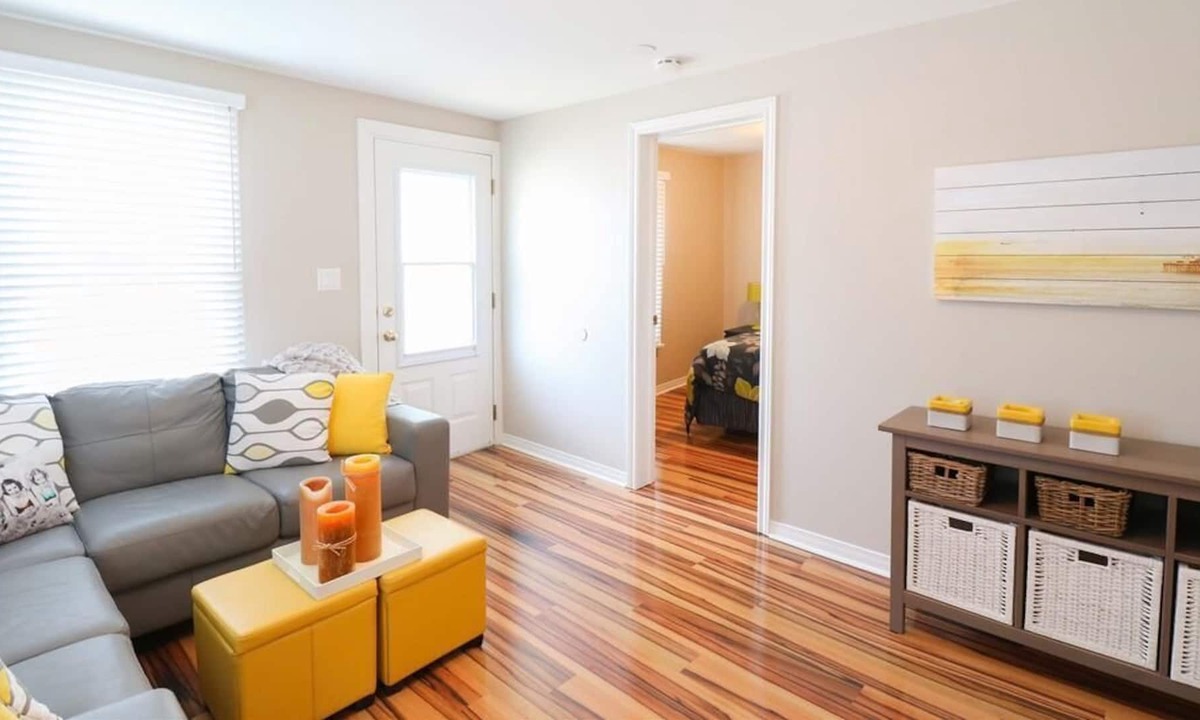 Port Dover House | Charming cottage away from home