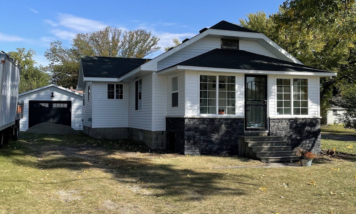 Albert Lea House | Charming two bedroom on the corner, newly renovated with a sweet porch.