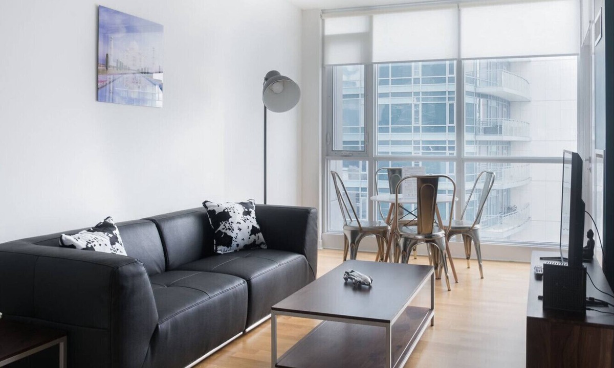 Toronto Entertainment District Apartment | Chic 1BR with Pool near St. Andrew Subway Station