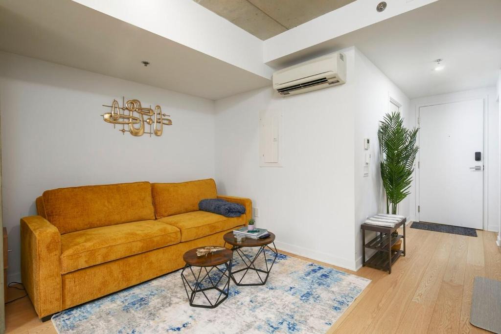 Quartier des Spectacles Apartment | Chic Hideaway - Downtown Hotspot