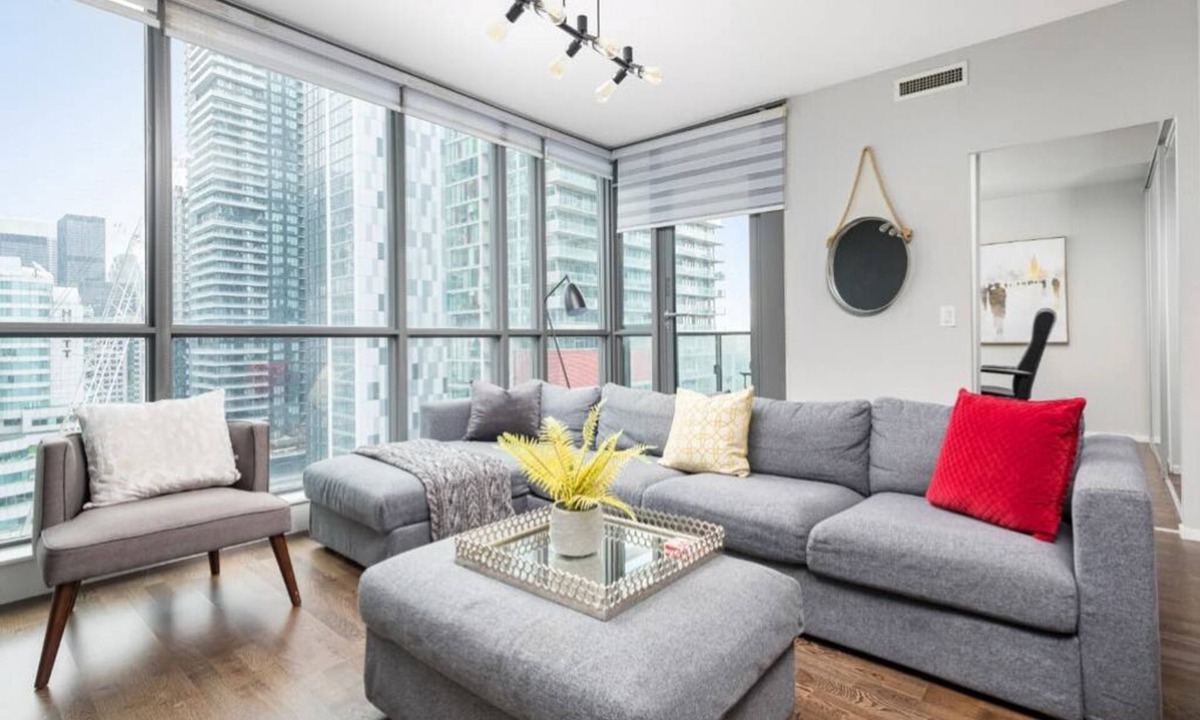 Toronto Entertainment District Condo | City life-Style luxurious Executive Condos Short Stays. G.T.A.nPlease Contact
