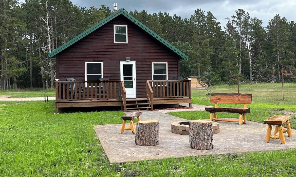 Menahga House | City Limit Cabin