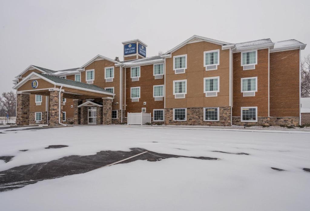 Hutchinson Hotel | Cobblestone Hotel & Suites - Hutchinson