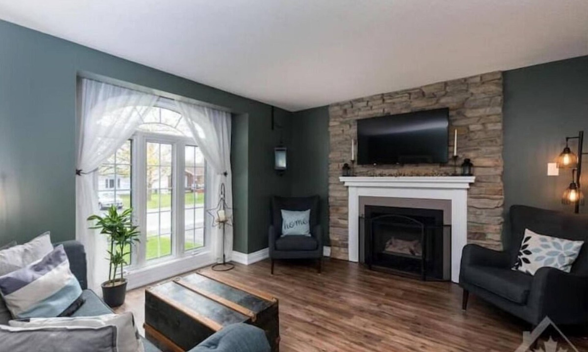 Arnprior House | Comfortable 3bed home in the Ottawa Valley