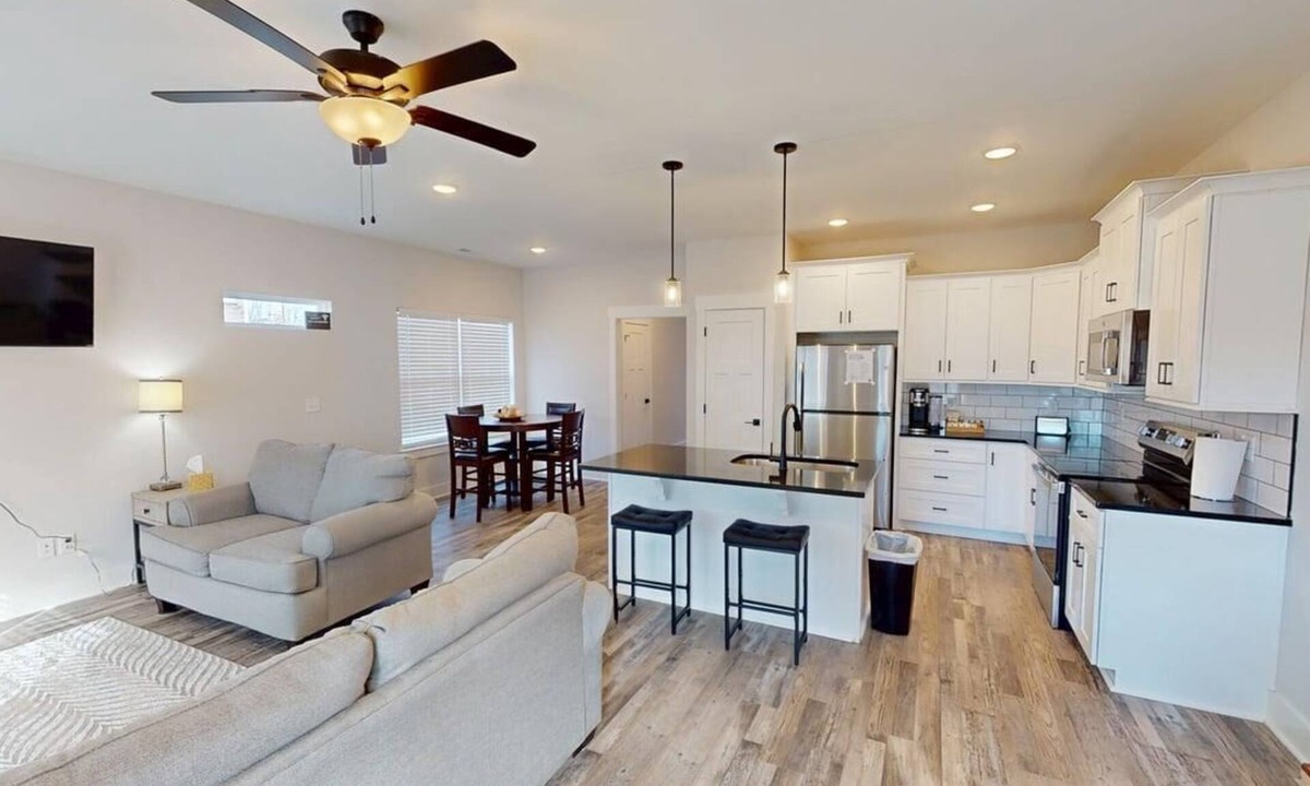 Murfreesboro House | Comfortable Murfreesboro Townhome Near MTSU