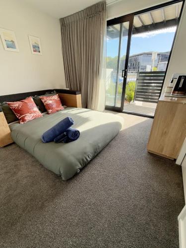 Addington Apartment | Convenient 1Bed Studio with Ensuite By Hagley Park