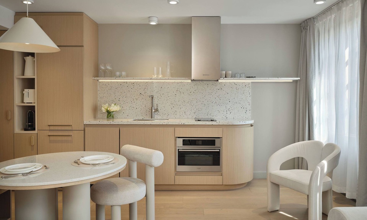 Old Montreal Apartment | Corner Apartments