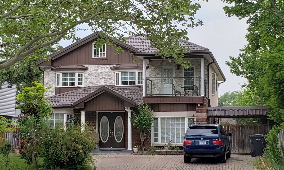 Mississauga Valleys Apartment | Cosy Executive Apartment for Short-term Guests