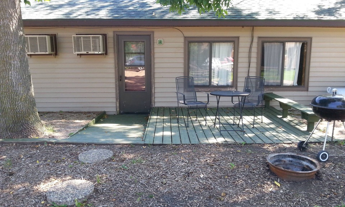 Osakis Cabin | Cottage 4 is great for family gatherings, & fishing on Lake Osakis!